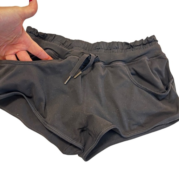 Lululemon Strength and Tone Yoga Shorts Drawstring Pockets Black 6 - Picture 3 of 16